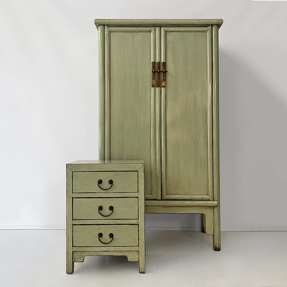    LOUIS CHINA CABINET, ICE BLUE