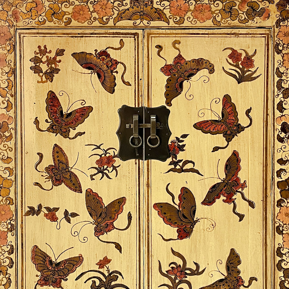    CHINA BUTTERFLY CABINET, IVORY