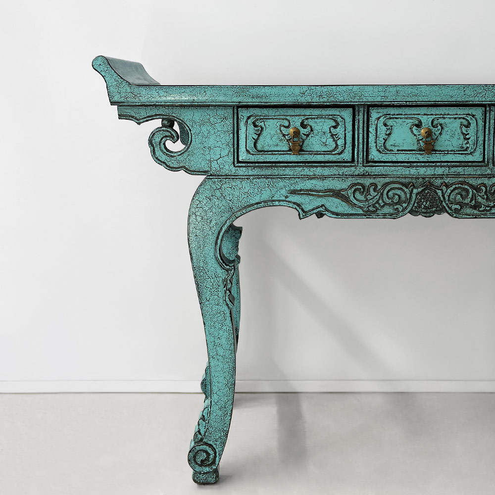    CHINA ALTAR CONSOLE