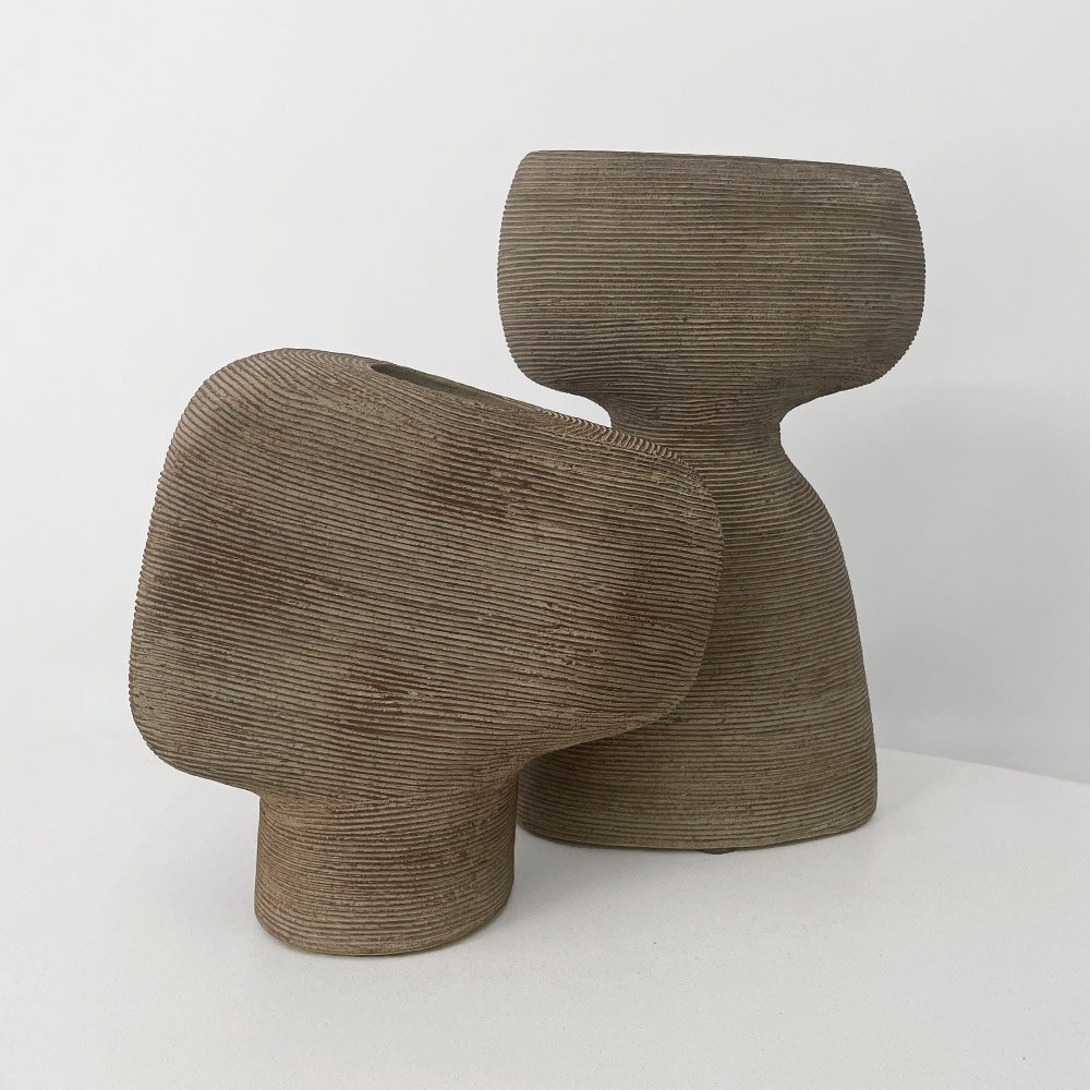   BOULDER VASE, LOW