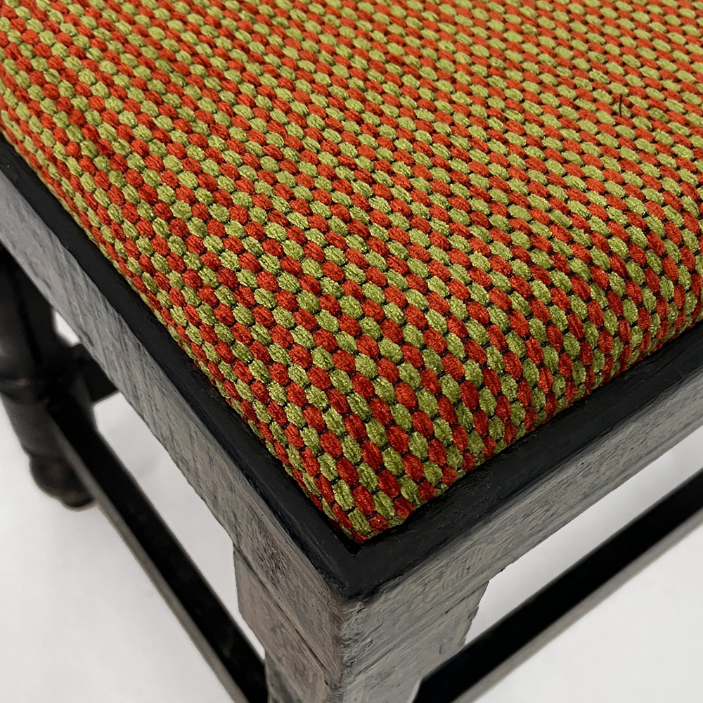    STOOL/TABLE, GOLD VINES