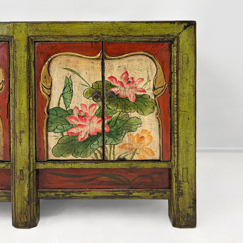    CHINA FLORAL SIDEBOARD, LIME