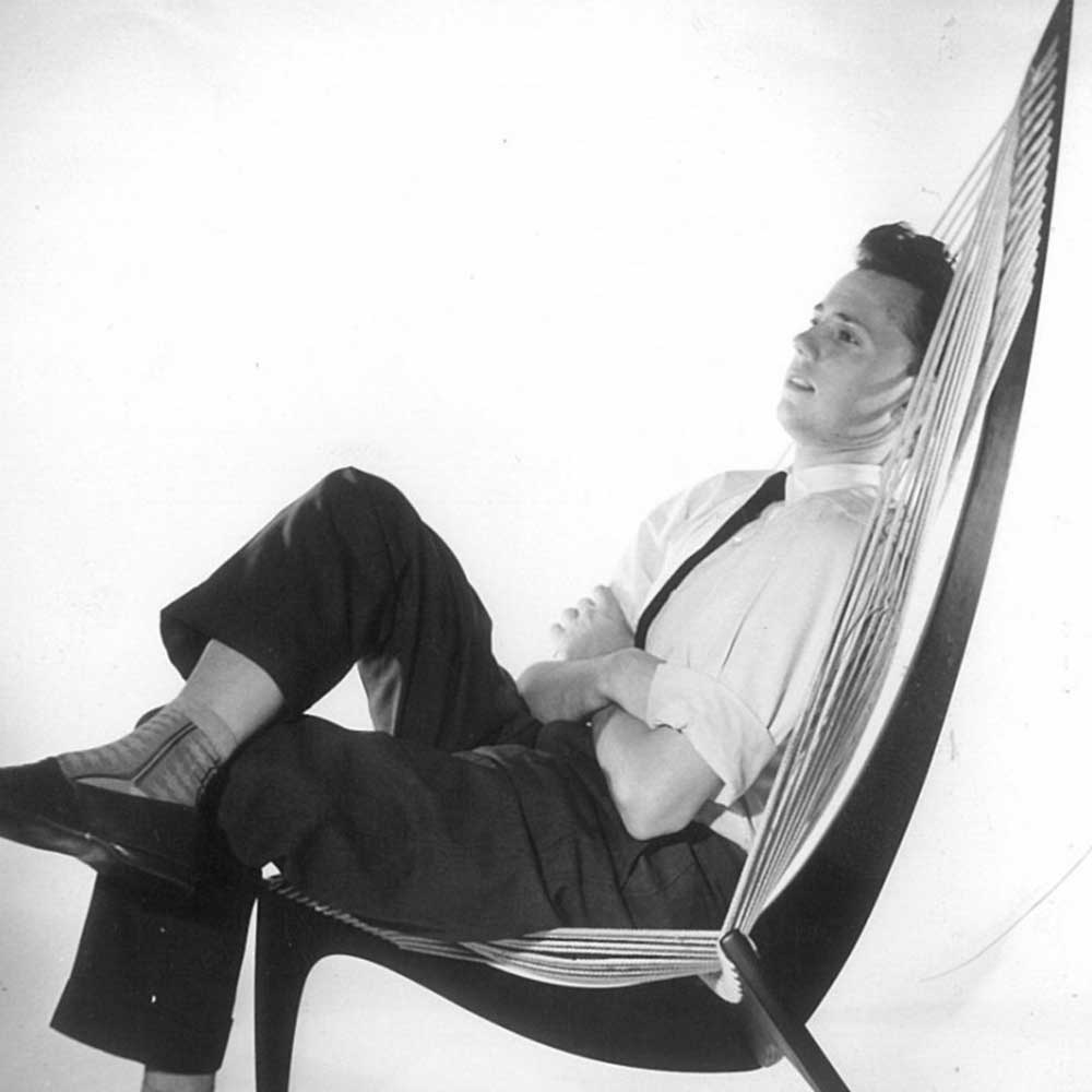    HARP CHAIR