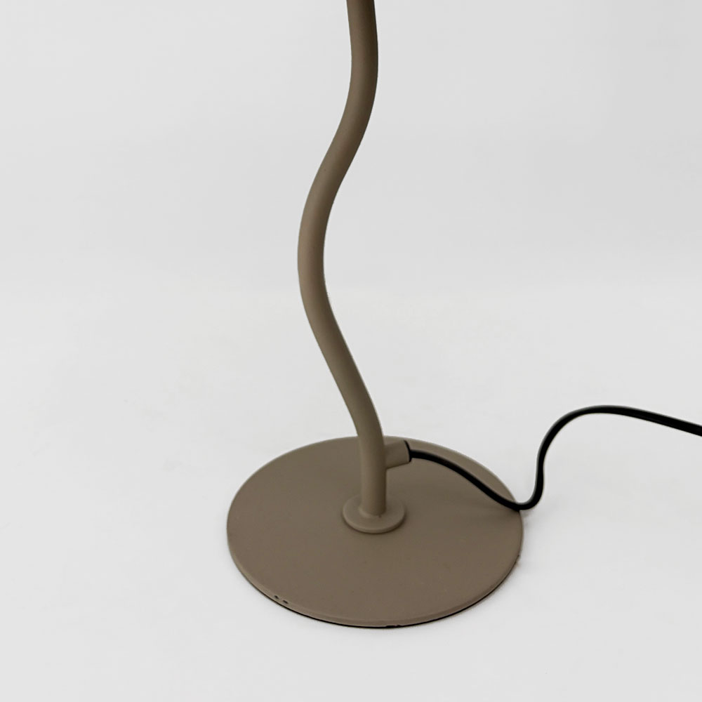    OVO DESK LAMP