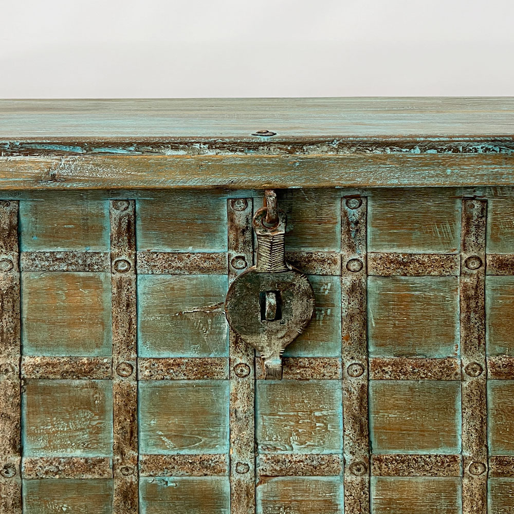    CHEST, TURQUOISE