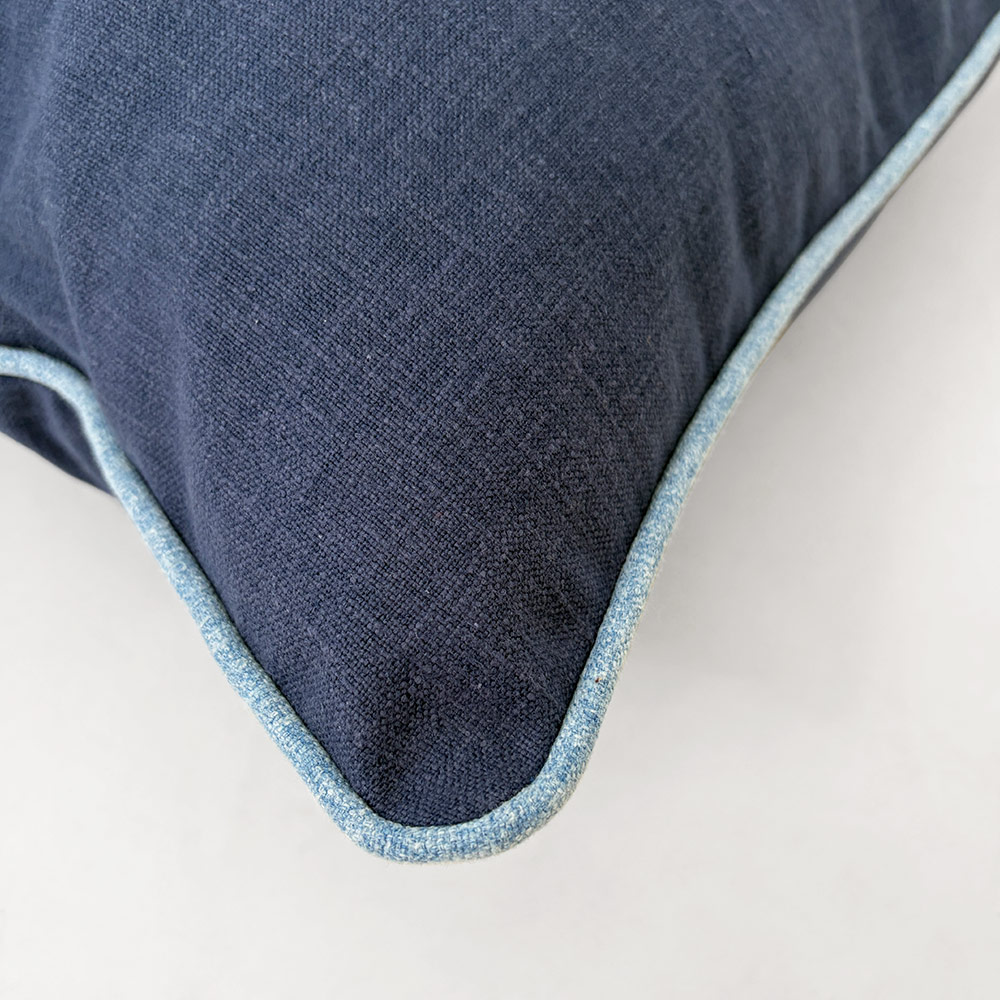 CROWN CUSHION, SQUARE