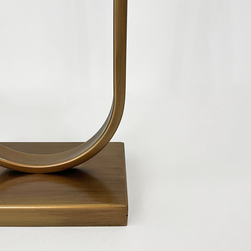 OMEGA TABLE LAMP