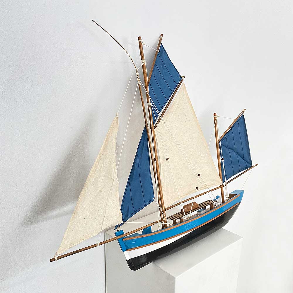 104 WALL HANGING TUNA FISHING BOAT 104 WALL HANGING TUNA FISHING BOAT