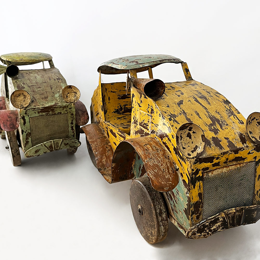 METAL CAR