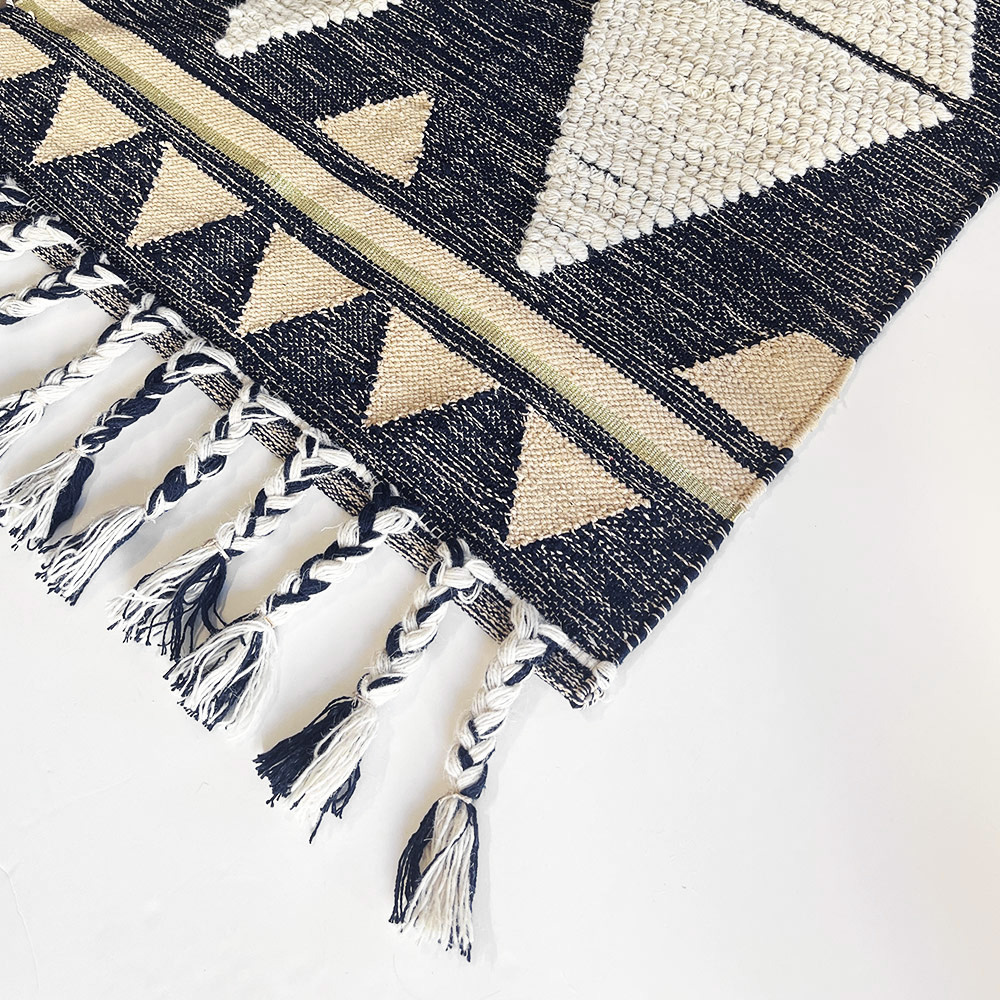 DIAMONDS RUG